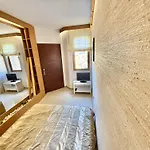 Apartment Emerald Paradise - Menada *