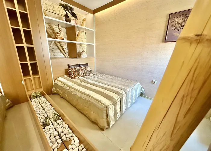 Emerald Paradise - Menada Slantchev Briag