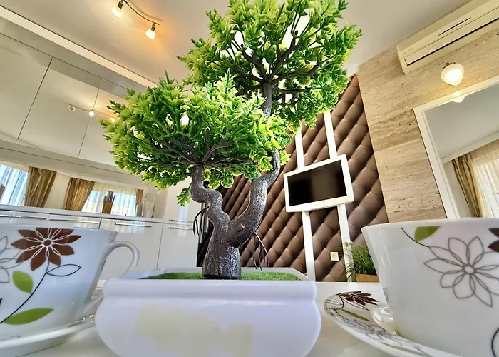 Emerald Paradise - Menada Apartament *